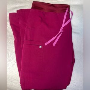 Women’s Figs Scrubs Kade Dark Magenta Size L